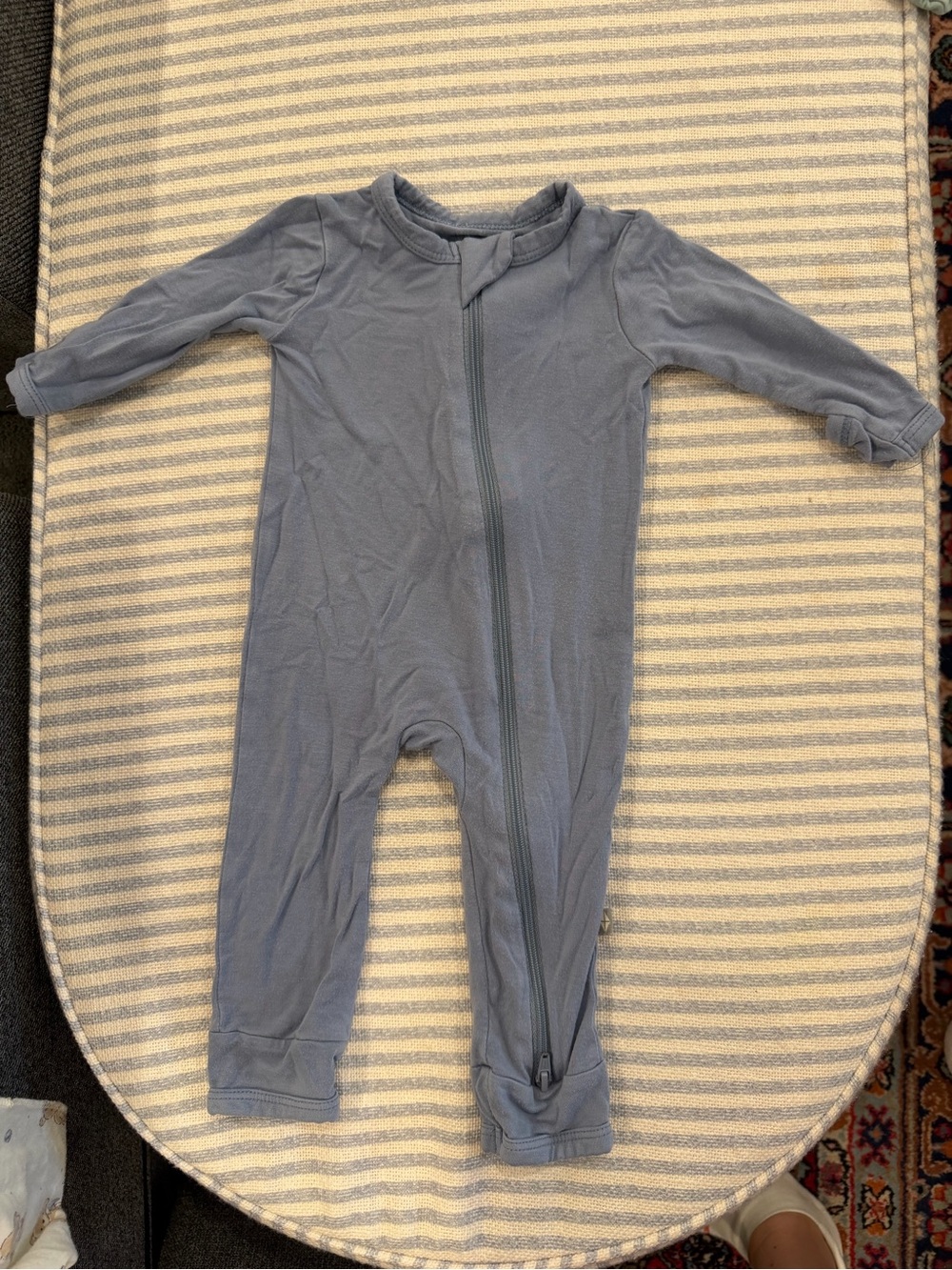 Kyte Baby, Blue Long-Sleeve Zipper One-Piece, Size 0-3 Months